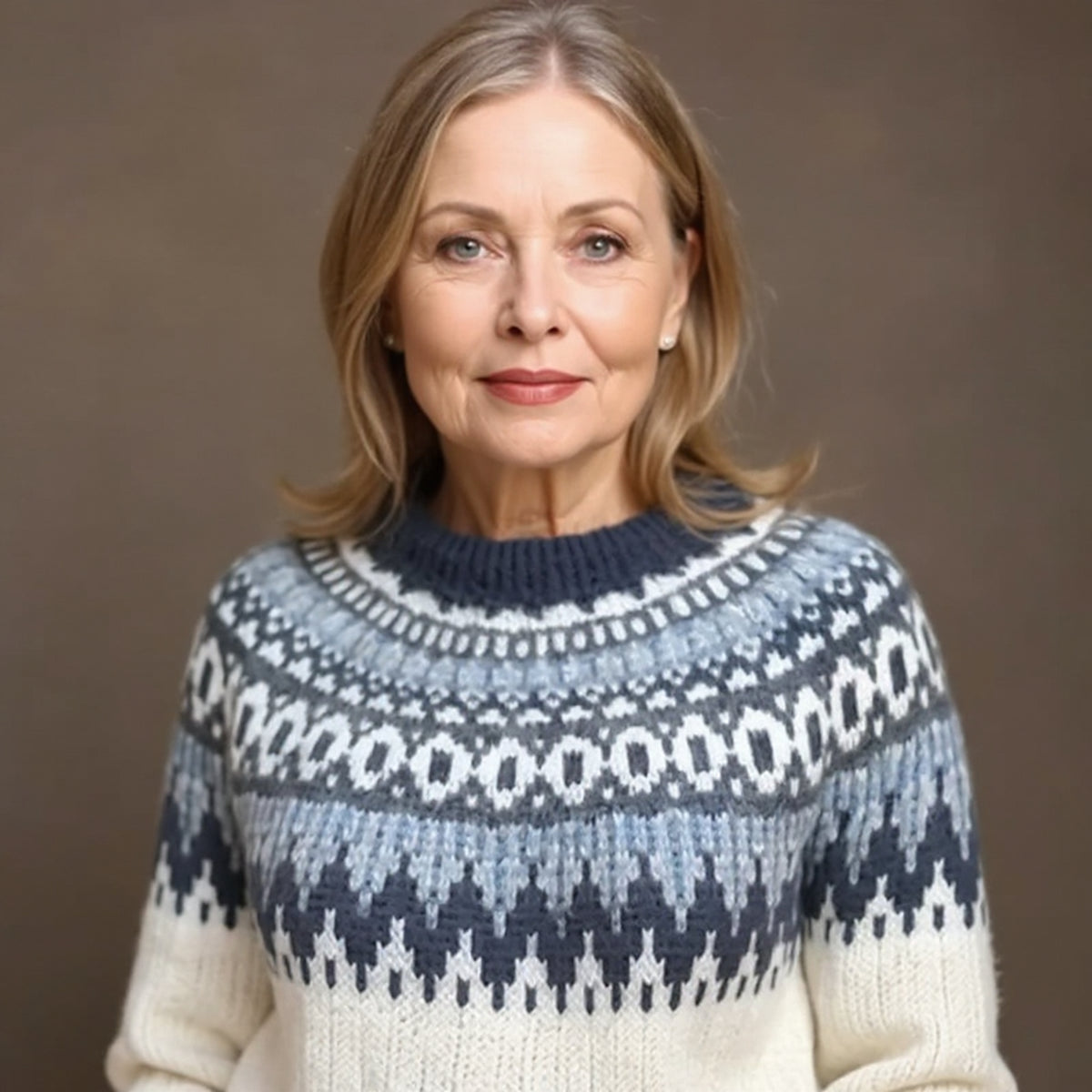 Pull écru et bleu à motifs nordiques