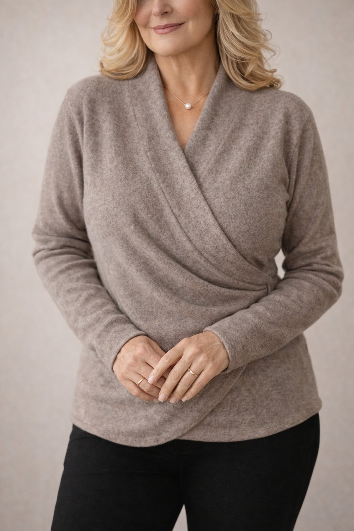 Pull à encolure croisée