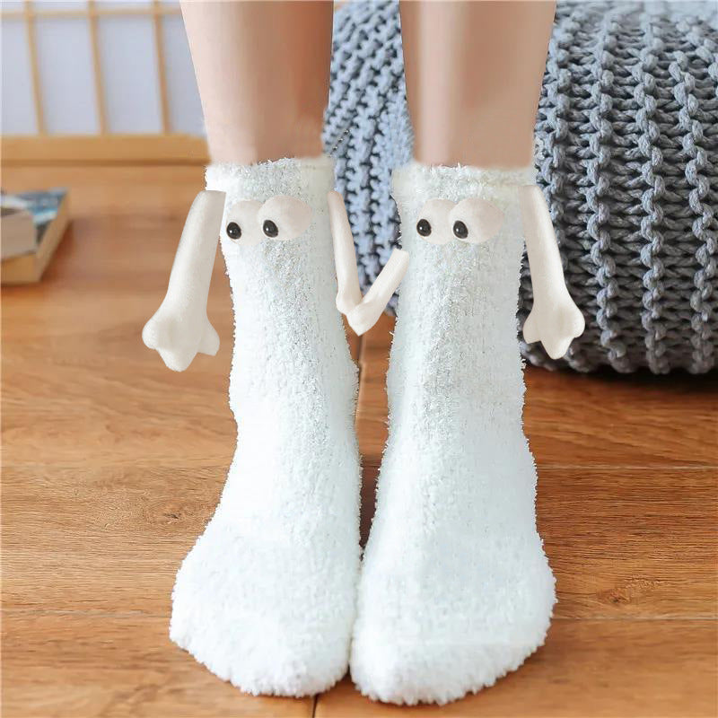 Chaussettes duveteuses de Noël à détails aimantés — Amielle Paris