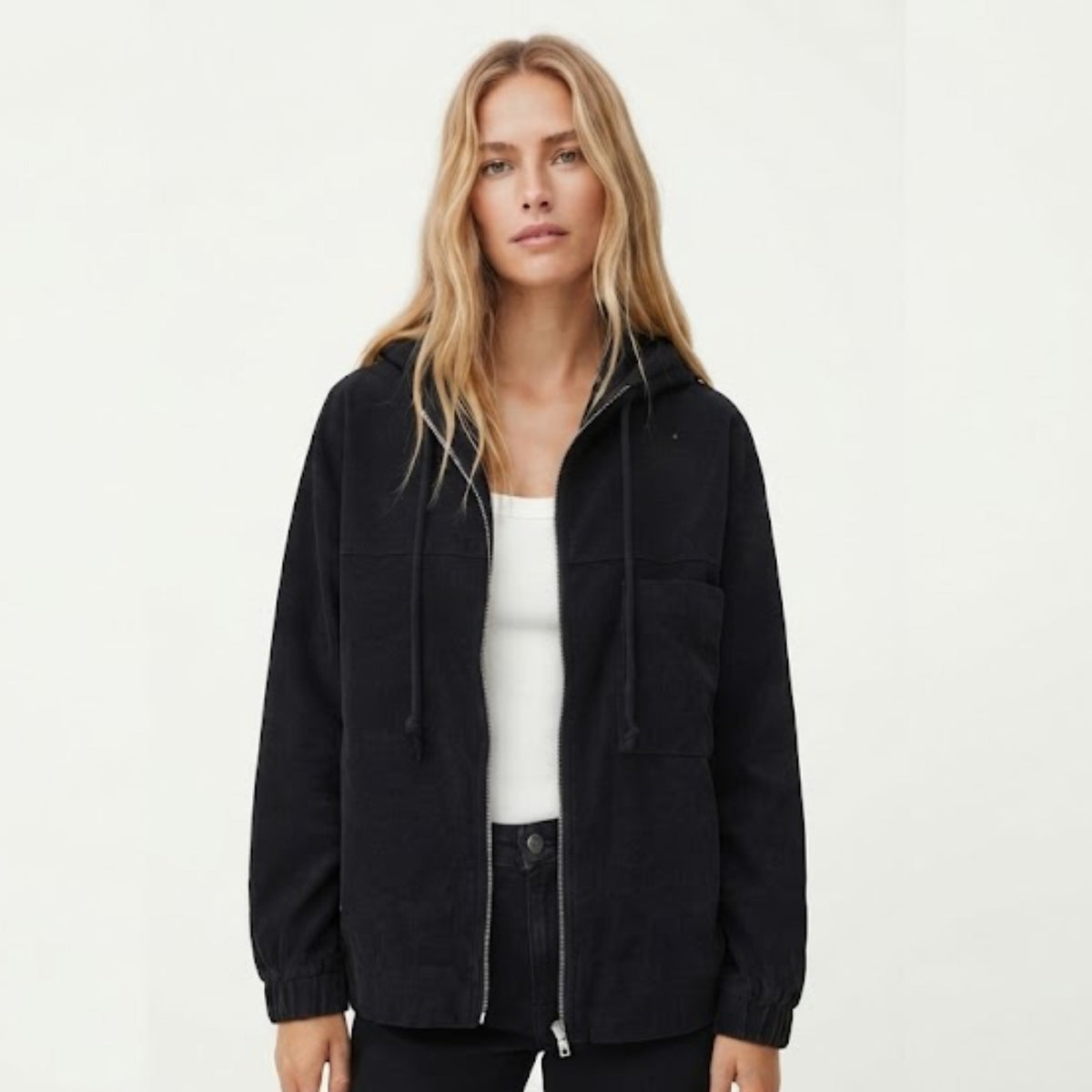 Veste en velours côtelé à capuche et taille ajustable — Amielle Paris