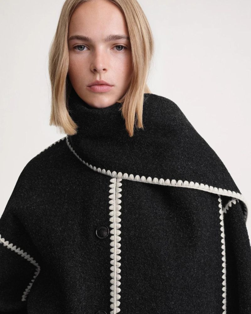 Freya | Veste cape en laine à franges — Amielle Paris