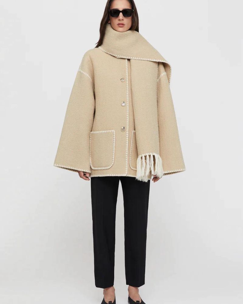Freya | Veste cape en laine à franges — Amielle Paris