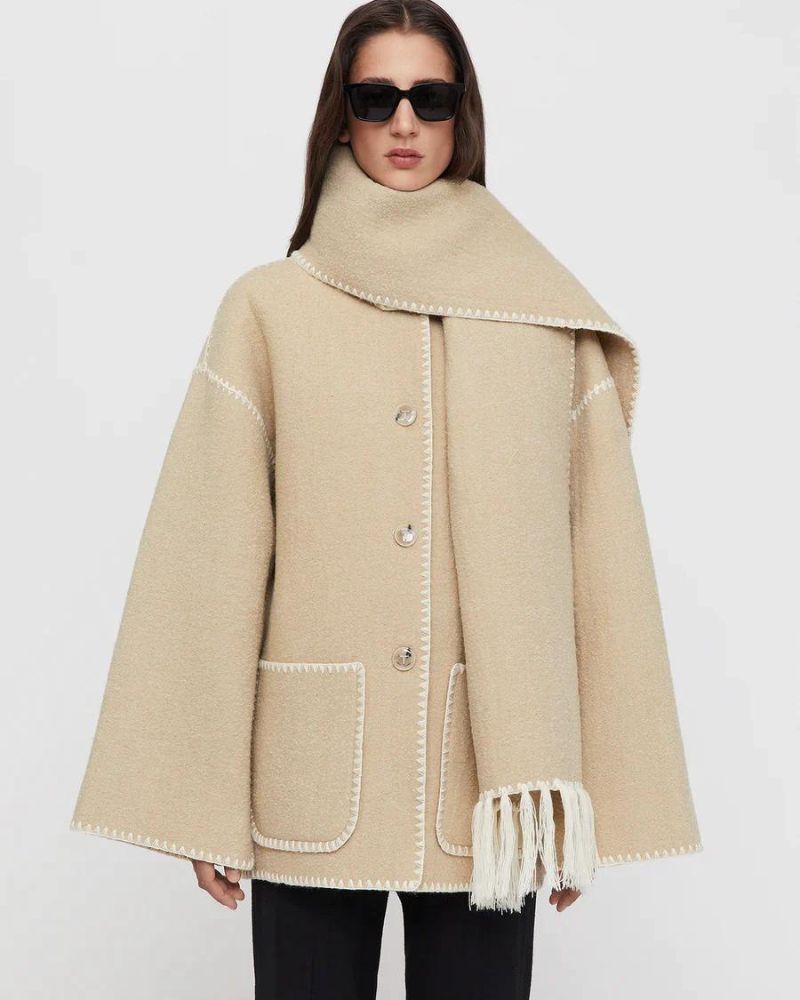 Freya | Veste cape en laine à franges — Amielle Paris