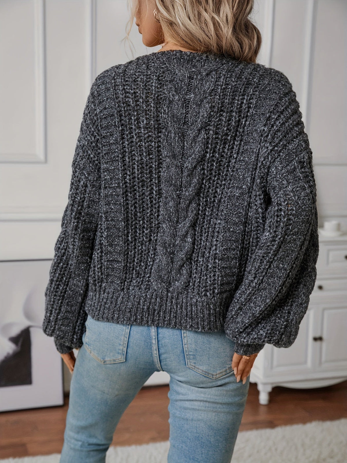 Genevra | Pull noir en grosse maille torsadée — Amielle Paris