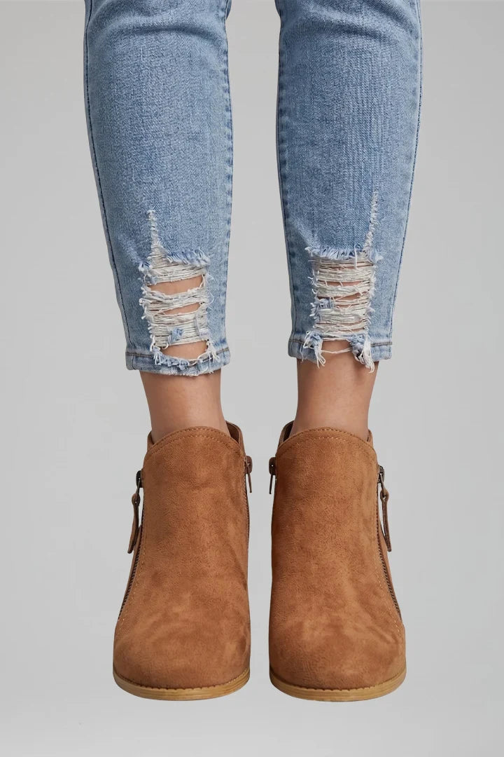 Bottines aspect daim à talon bloc et zip — Amielle Paris