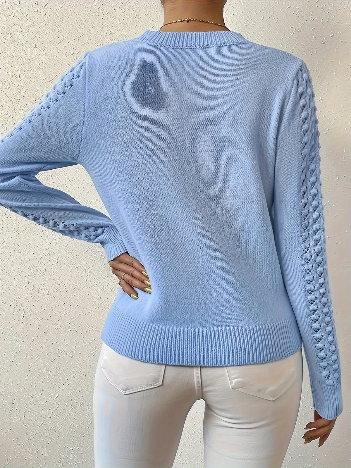 Pull ajouré à col rond et détails en dentelle — Amielle Paris