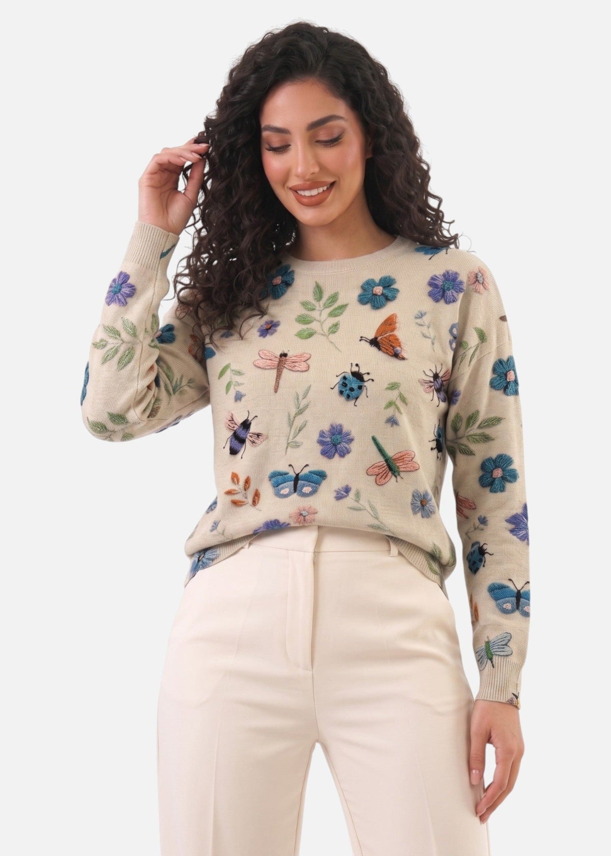 Pull à broderies florales et col rond — Amielle Paris