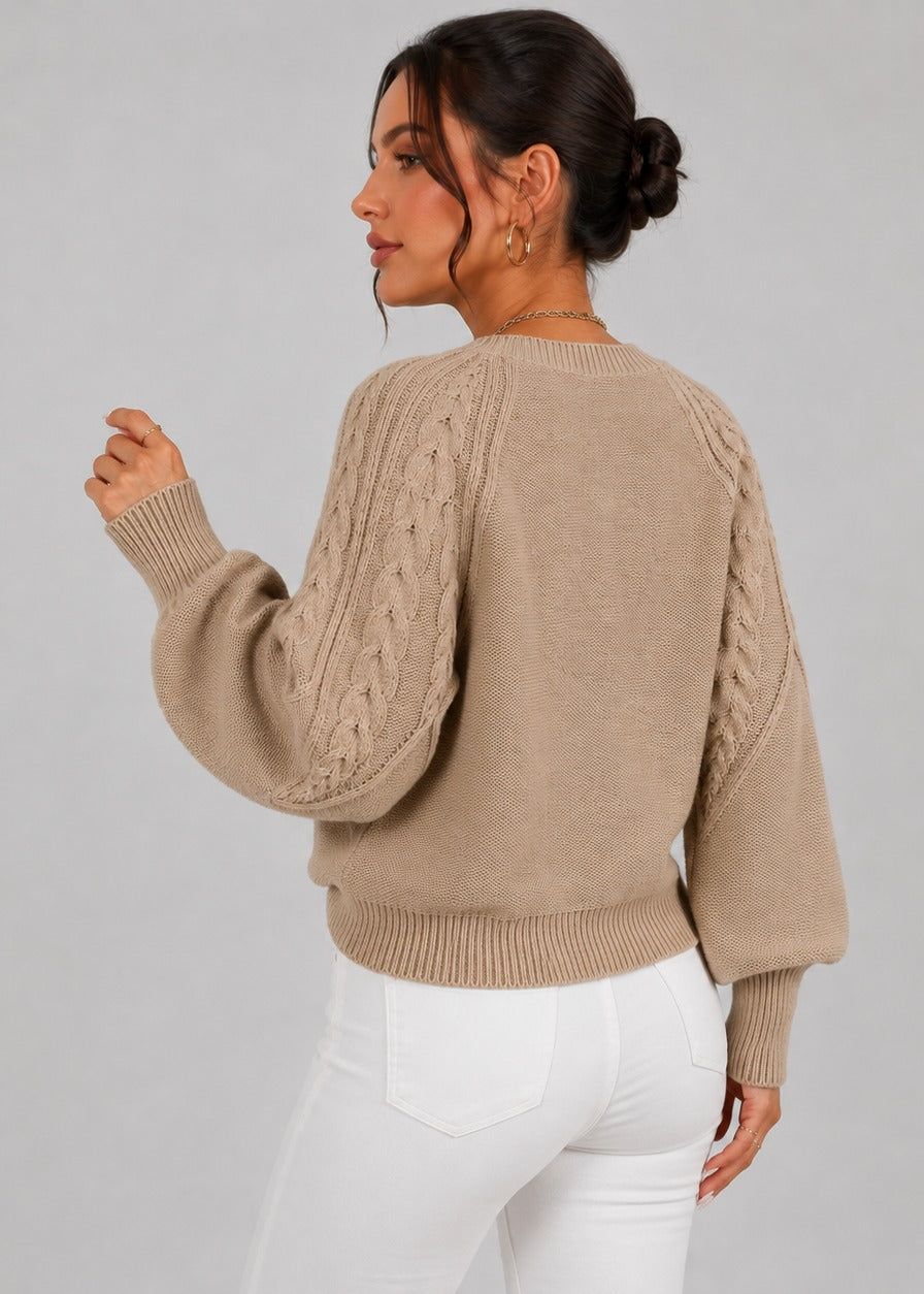 Pull torsadé à manches ballon et col rond — Amielle Paris