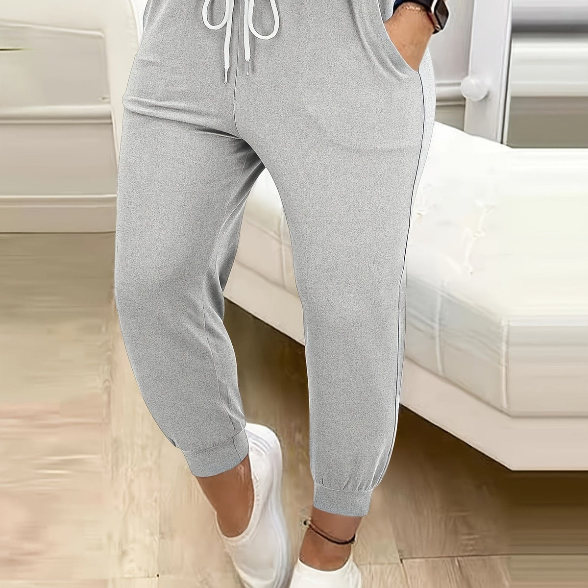 Pantalon de jogging fuselé à cordon — Amielle Paris