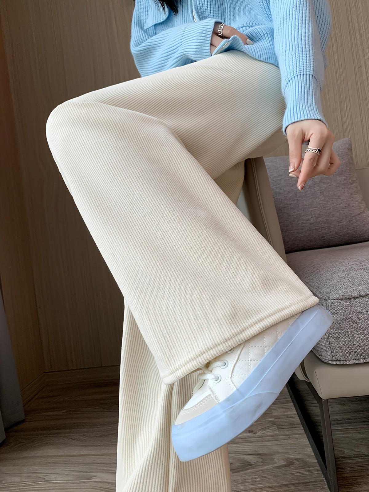 Pantalon large en velours à revers duveteux — Amielle Paris