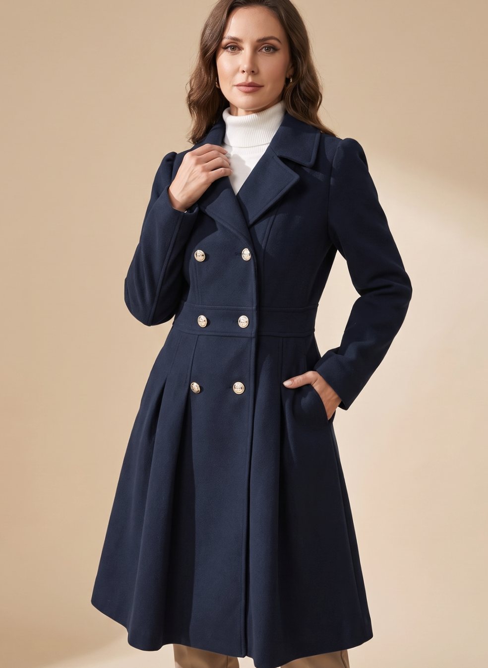 Manteau croisé à coupe cintrée et évasée — Amielle Paris