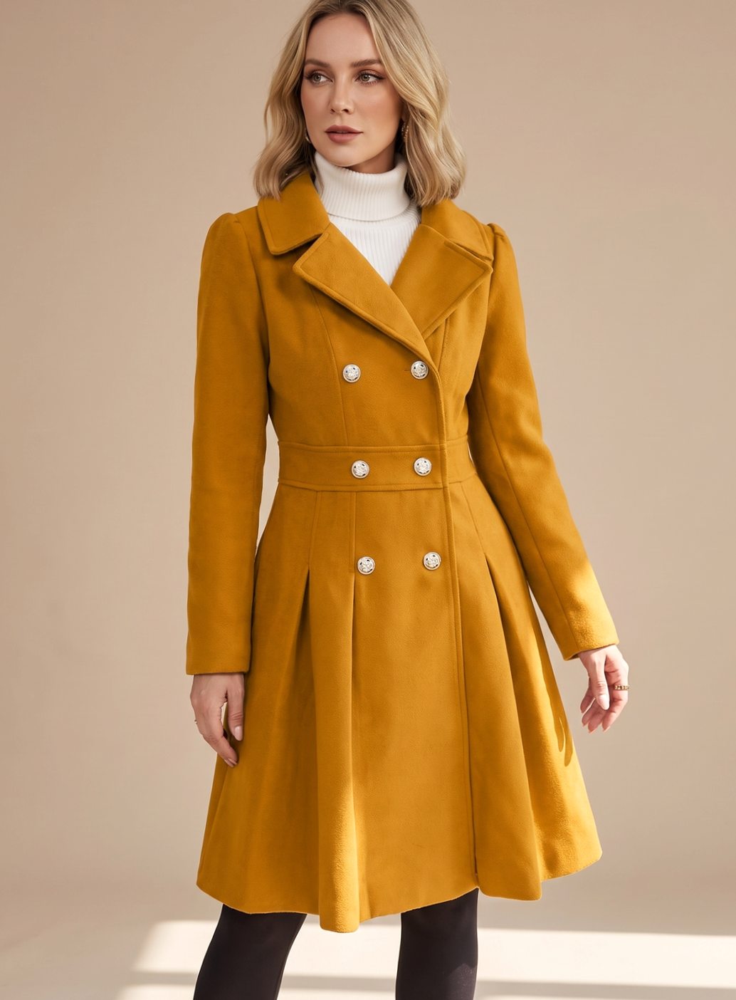 Manteau croisé à coupe cintrée et évasée — Amielle Paris