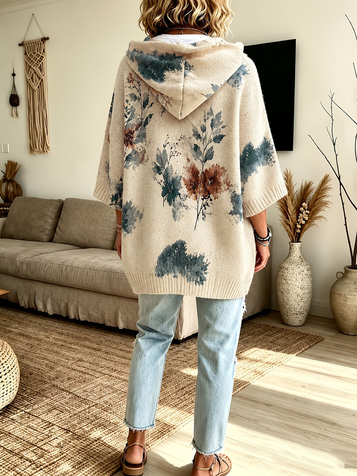 Isadora | Poncho fleuri à capuche — Amielle Paris