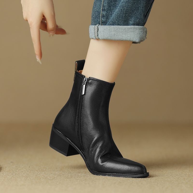 Adèle | Bottines à bout pointu et zip latéral — Amielle Paris