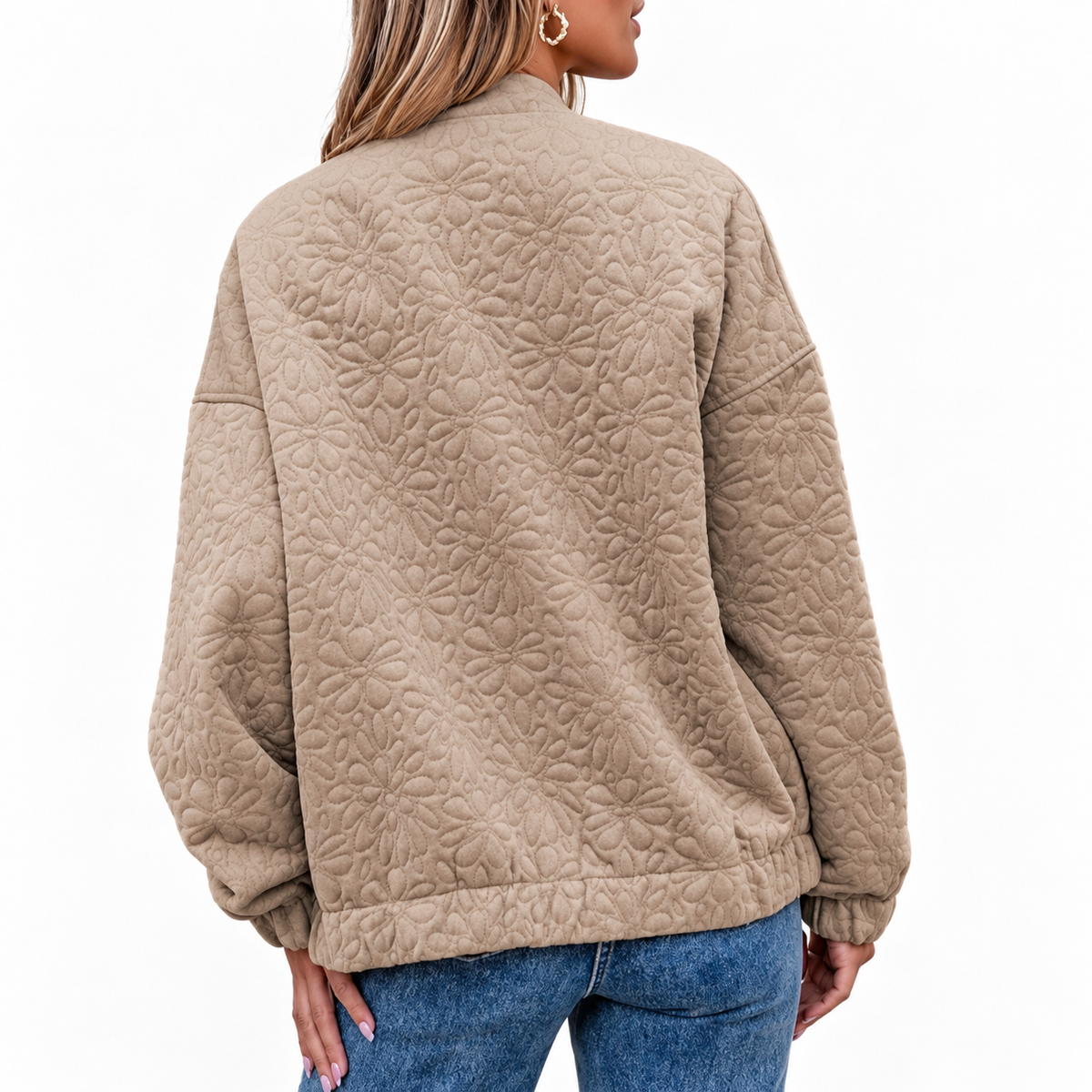Veste beige matelassée à fleurs en relief — Amielle Paris