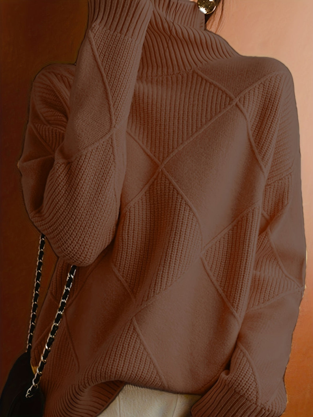 Pull à col roulé et maille à losanges — Amielle Paris