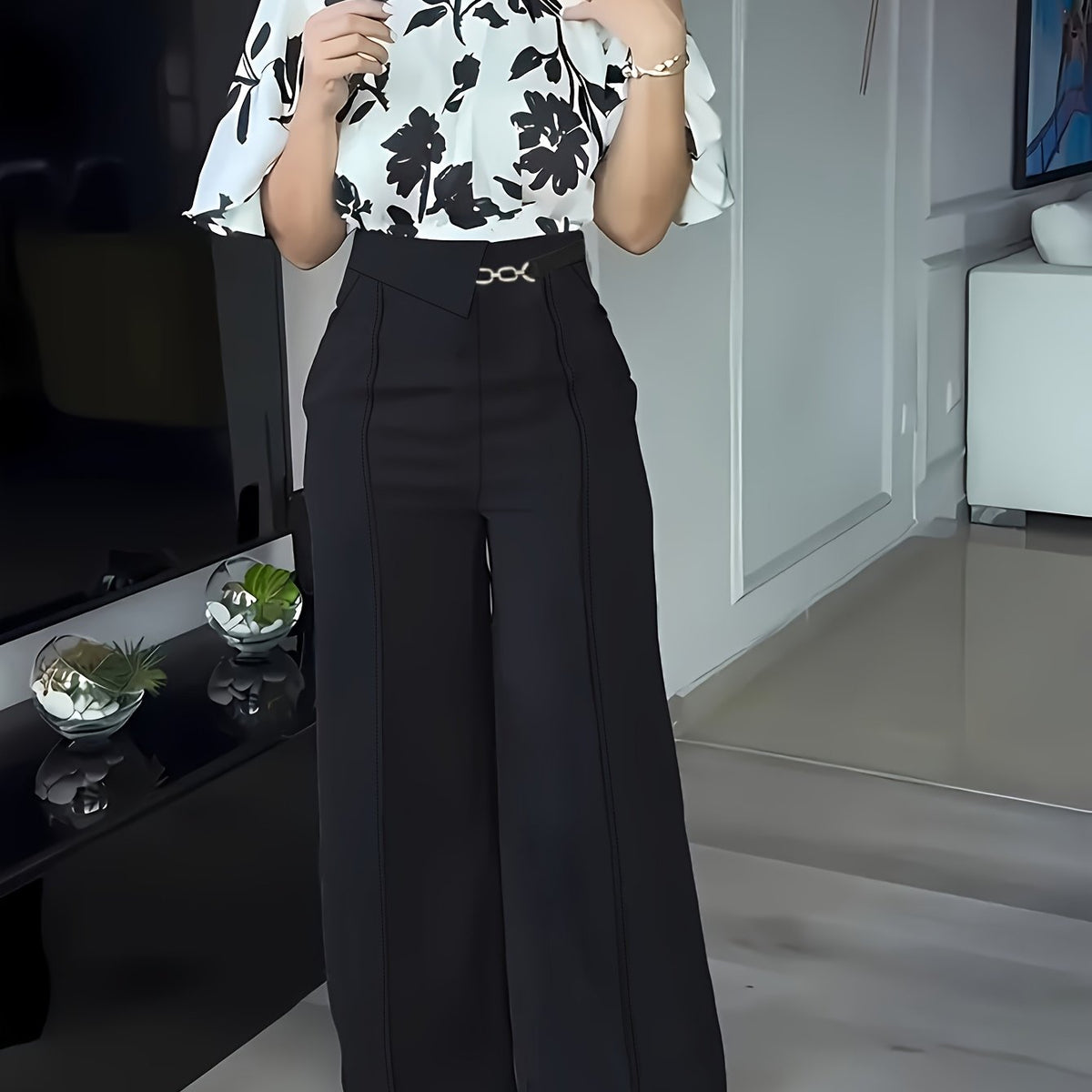 Ensemble blouse fleurie et pantalon large — Amielle Paris