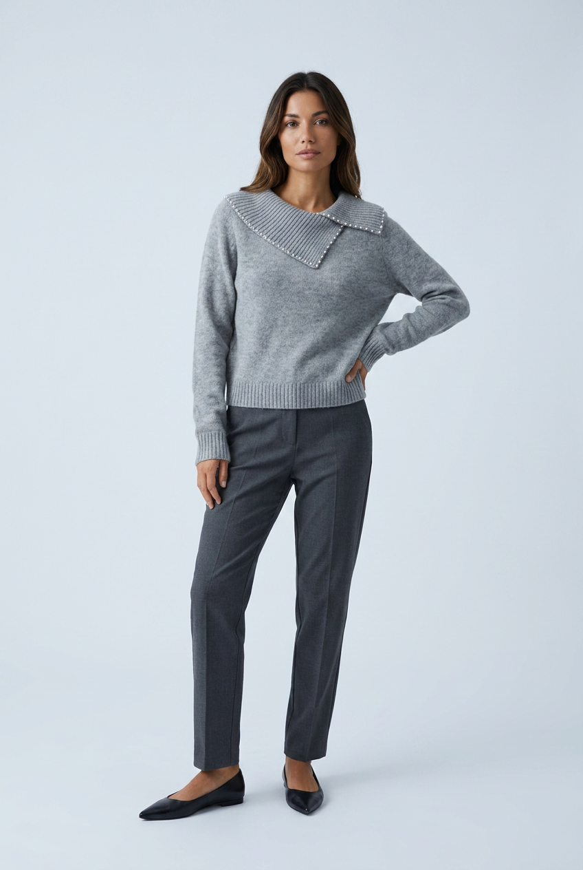 Pull à col asymétrique perlé — Camille — Amielle Paris