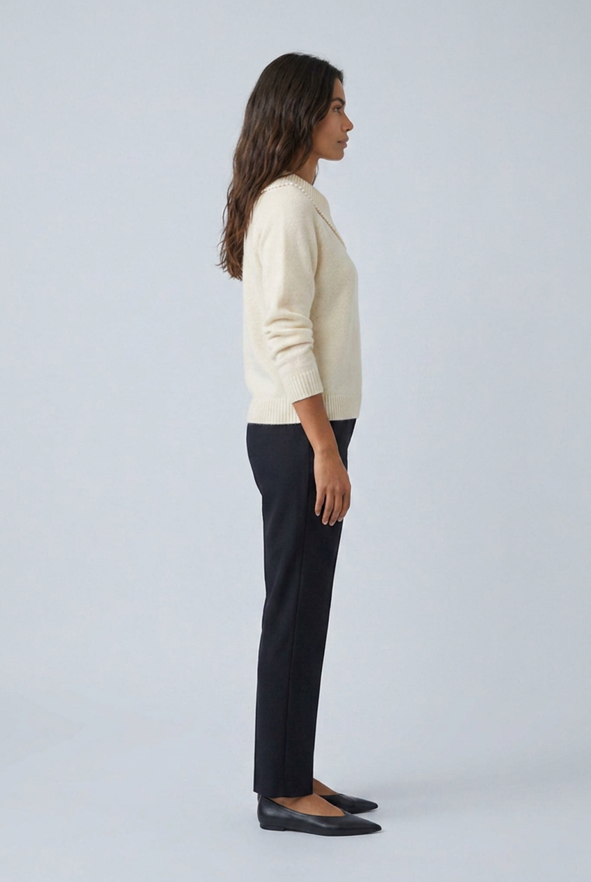 Pull à col asymétrique perlé — Camille — Amielle Paris