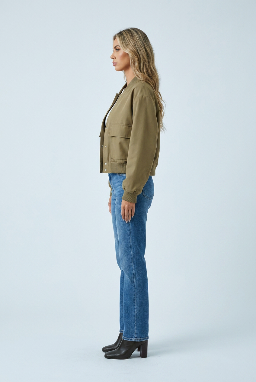 Remy — Bomber court à poches cargo — Amielle Paris