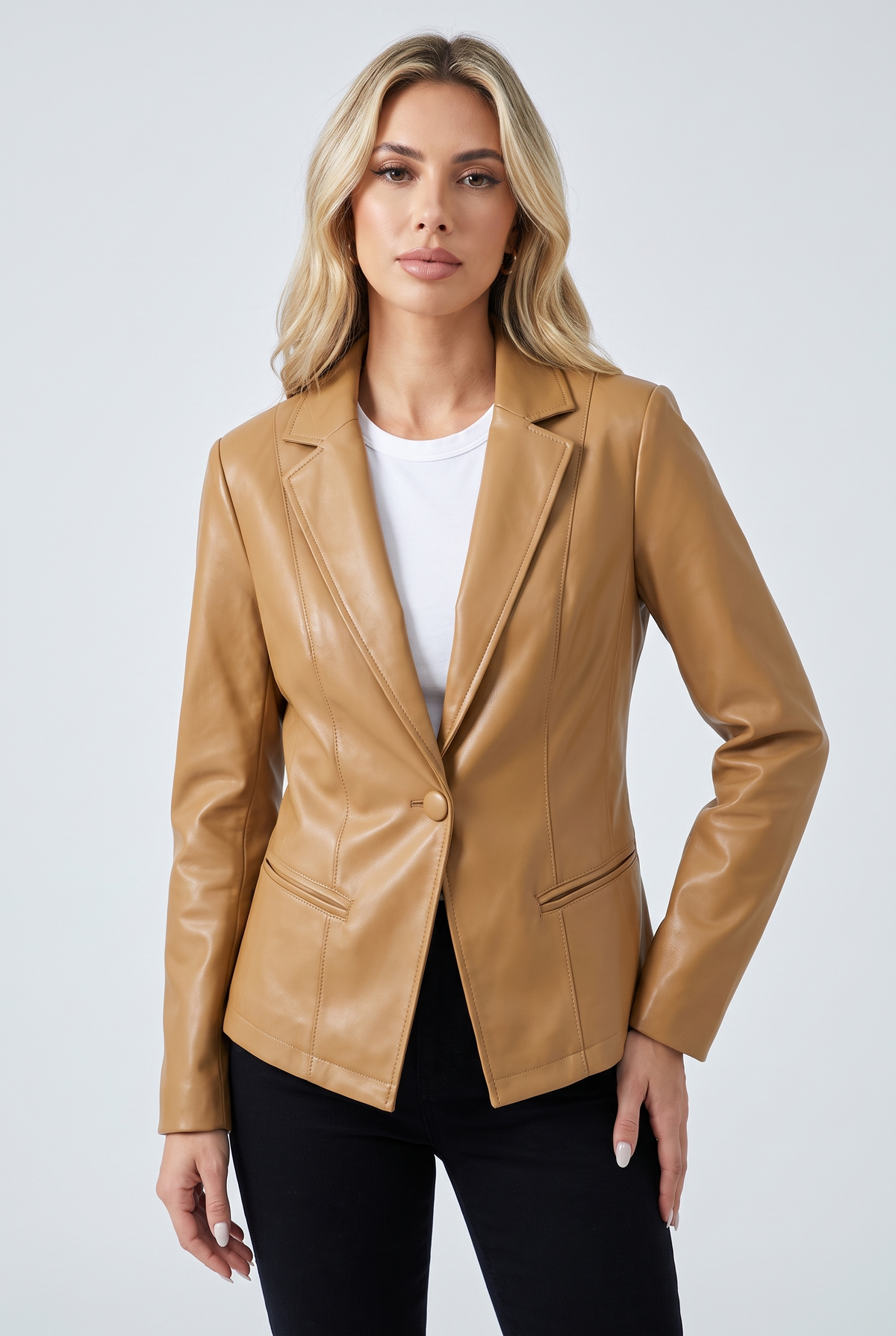 Clara — Blazer cintré à un bouton — Amielle Paris