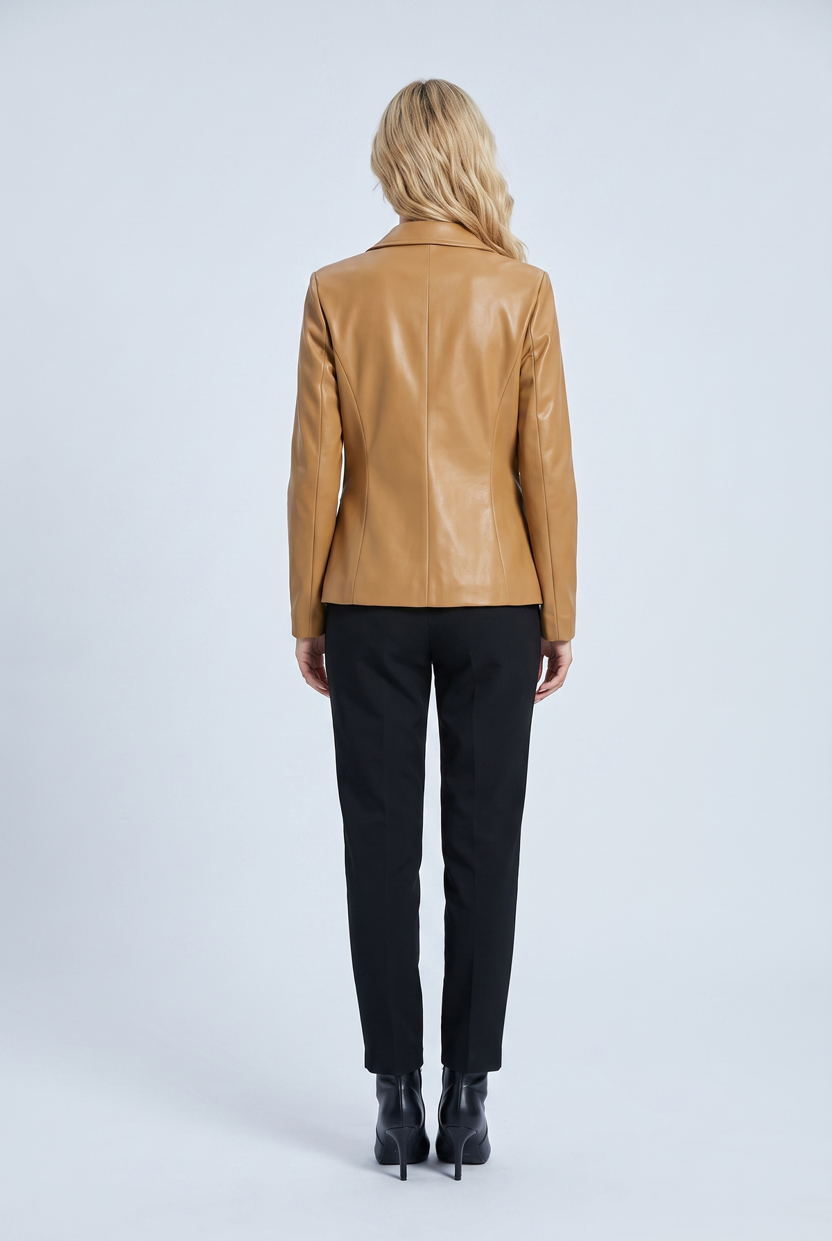 Clara — Blazer cintré à un bouton — Amielle Paris
