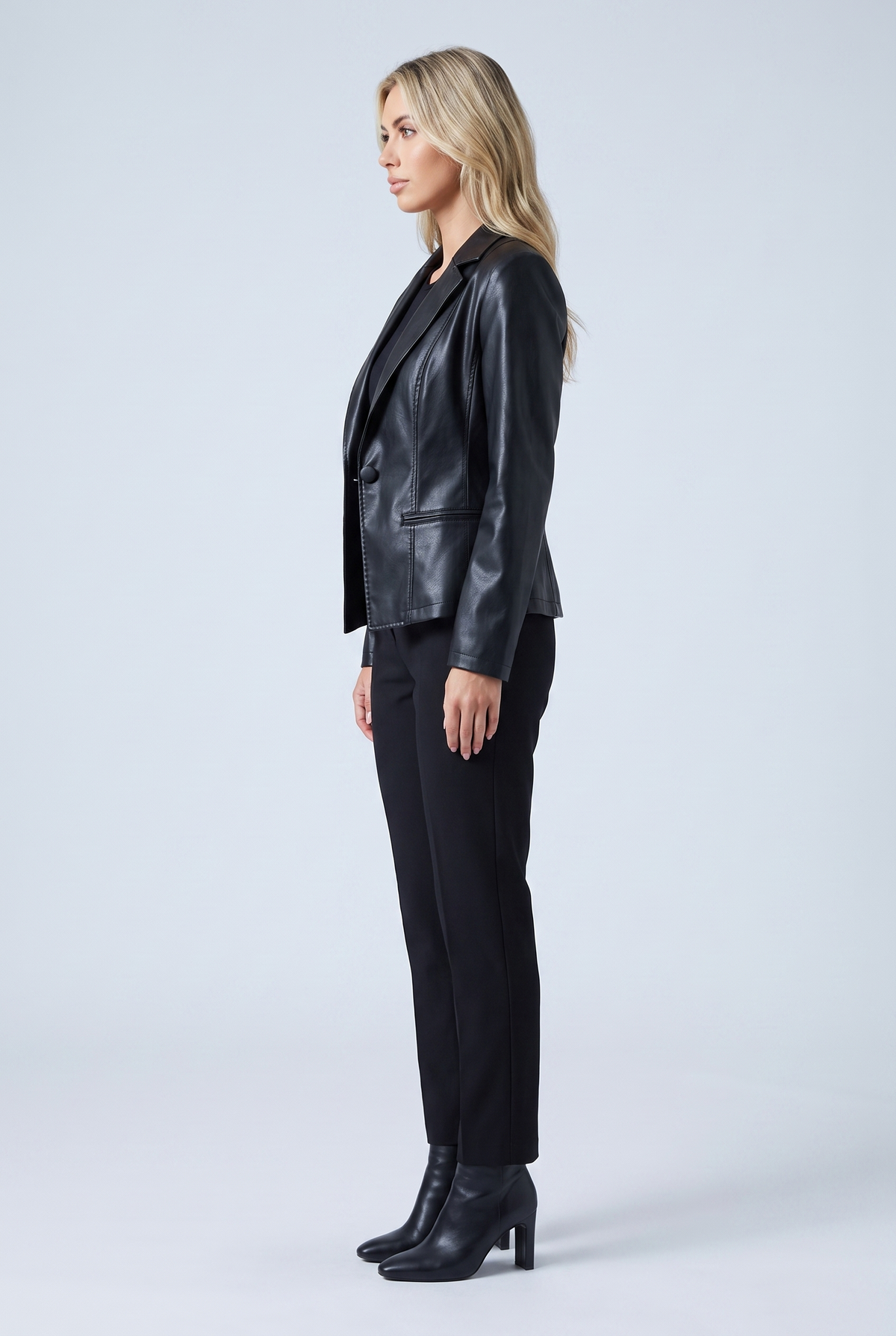 Clara — Blazer cintré à un bouton — Amielle Paris