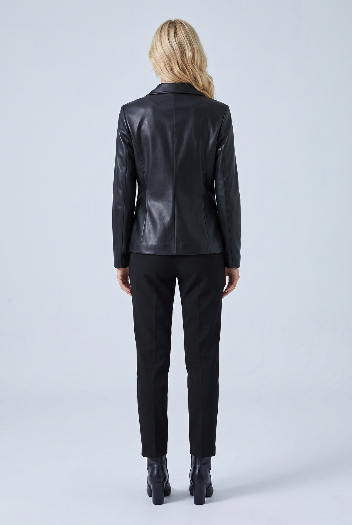 Clara — Blazer cintré à un bouton — Amielle Paris