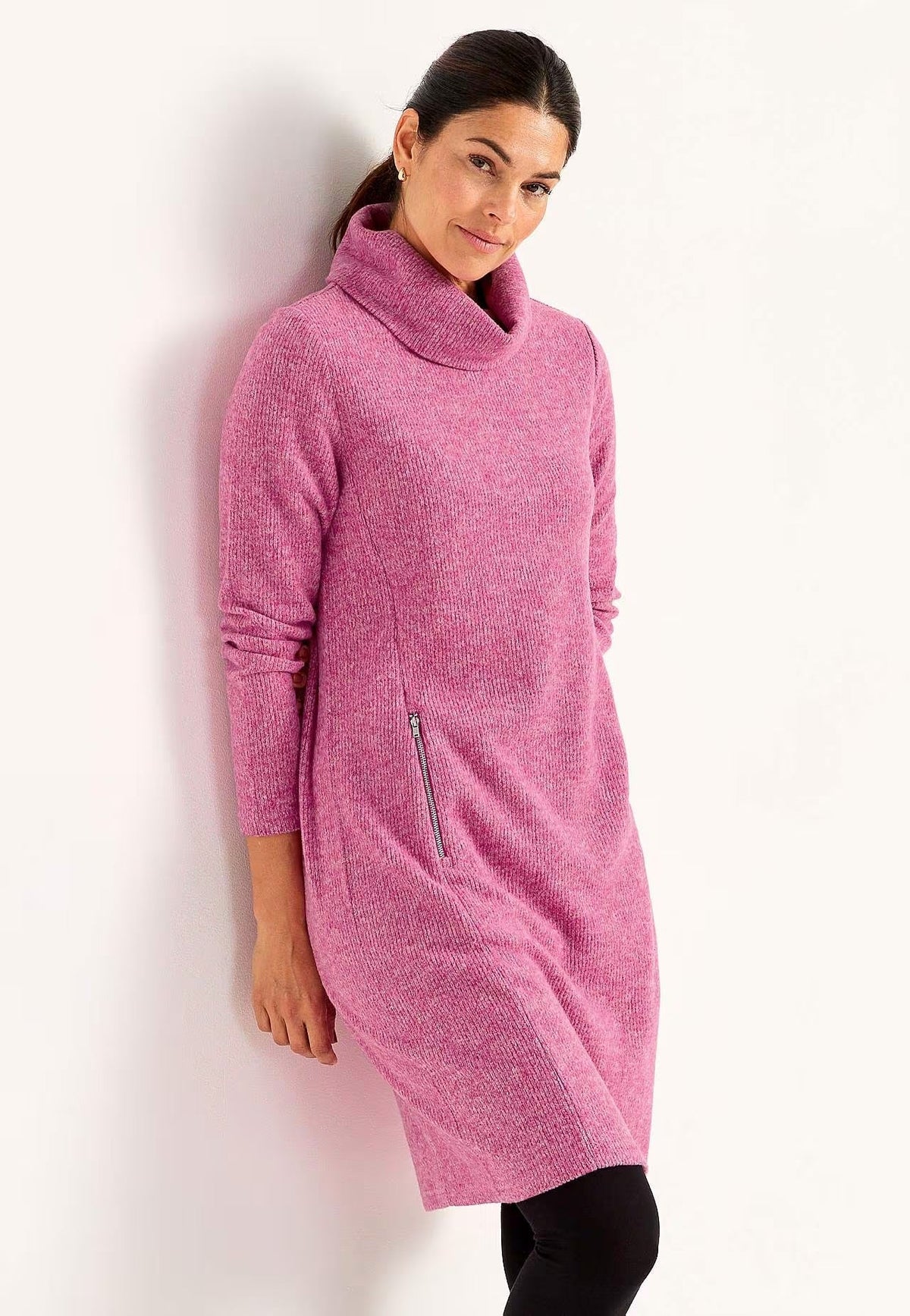 Marlena — Robe pull à col roulé et détails zippés — Amielle Paris