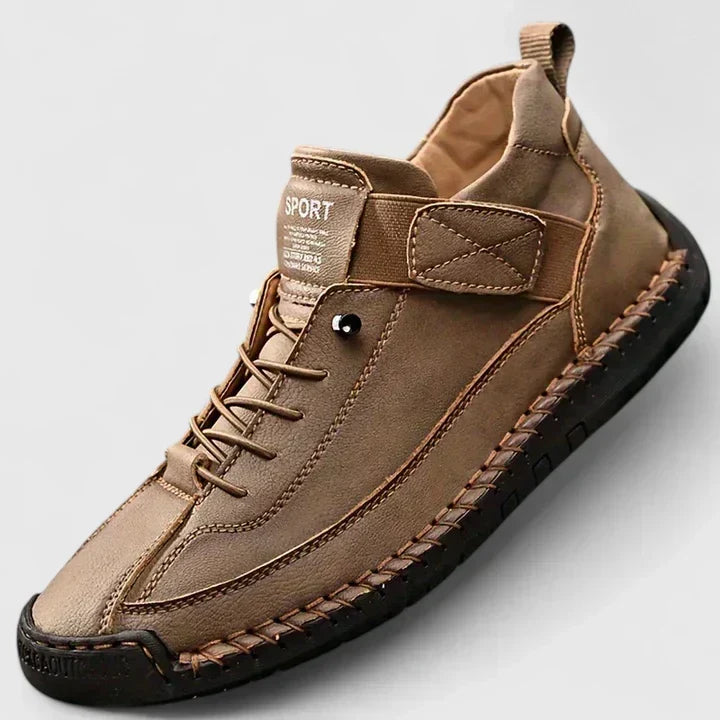 Chaussures à lacets et coutures apparentes — Amielle Paris