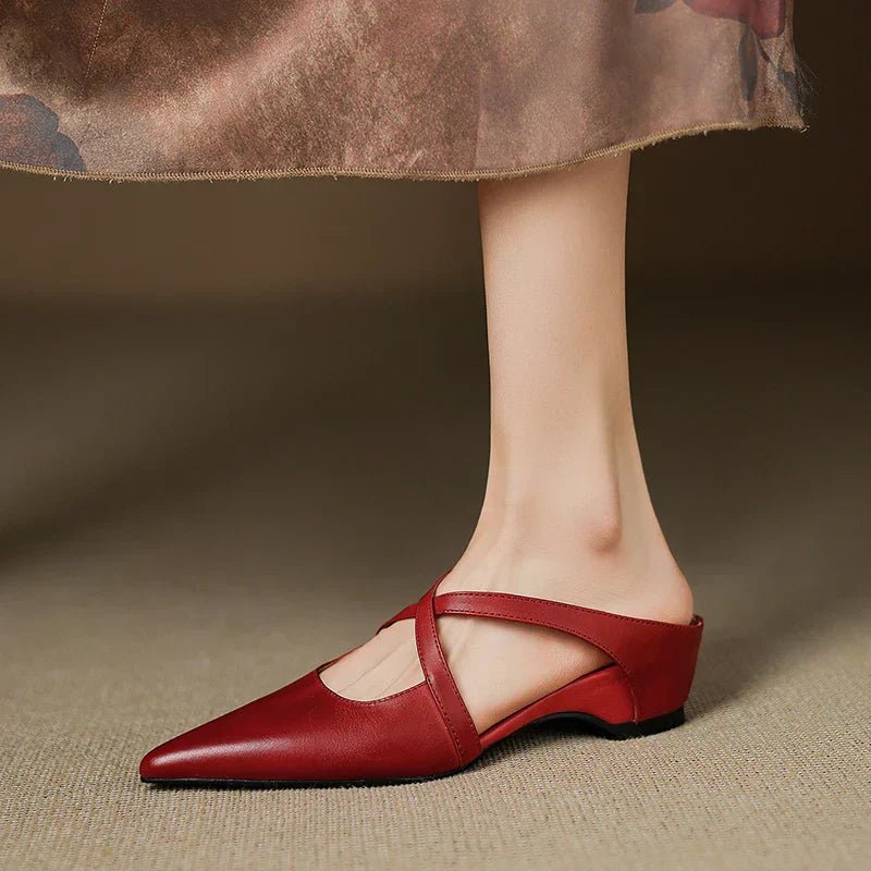 Mules à brides croisées et petit talon — Amielle Paris
