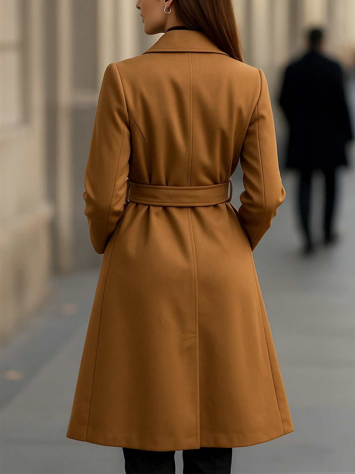 Manteau à revers crantés et ceinture à nouer — Amielle Paris