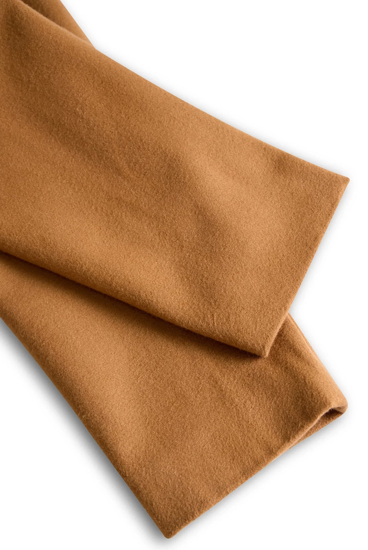 Manteau à revers crantés et ceinture à nouer — Amielle Paris