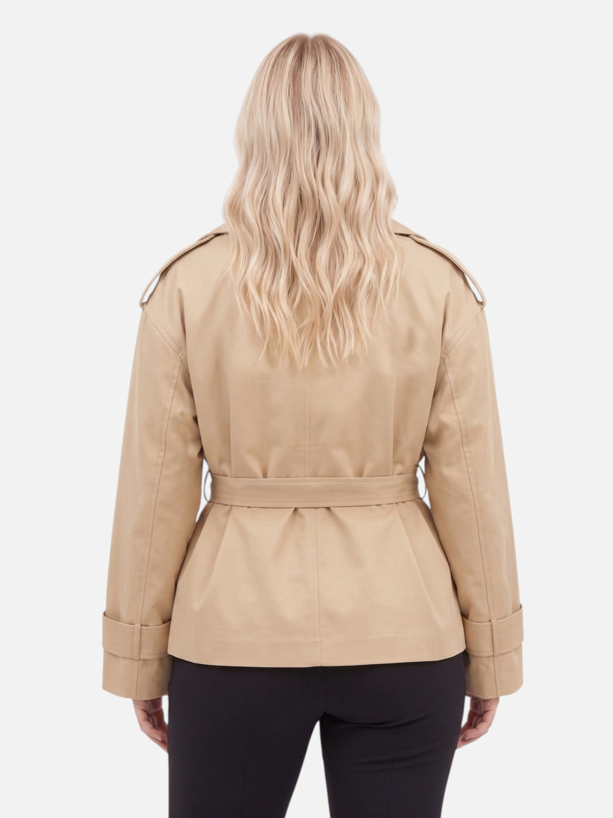 Trench court ample à ceinture et larges revers — Amielle Paris