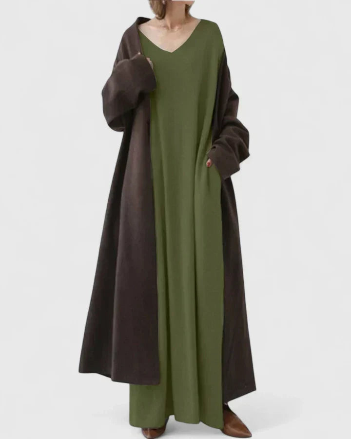 Robe pull longue ample à col V — Amielle Paris