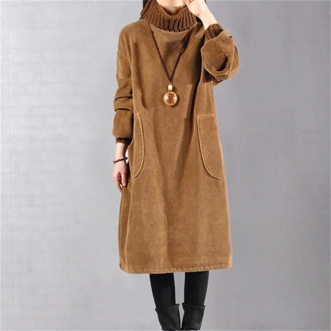 Robe pull midi à col roulé et poches plaquées — Amielle Paris