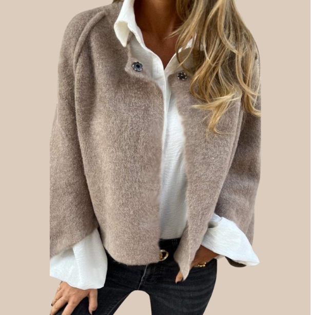 Veste effet mouton à col montant et boutons — Amielle Paris