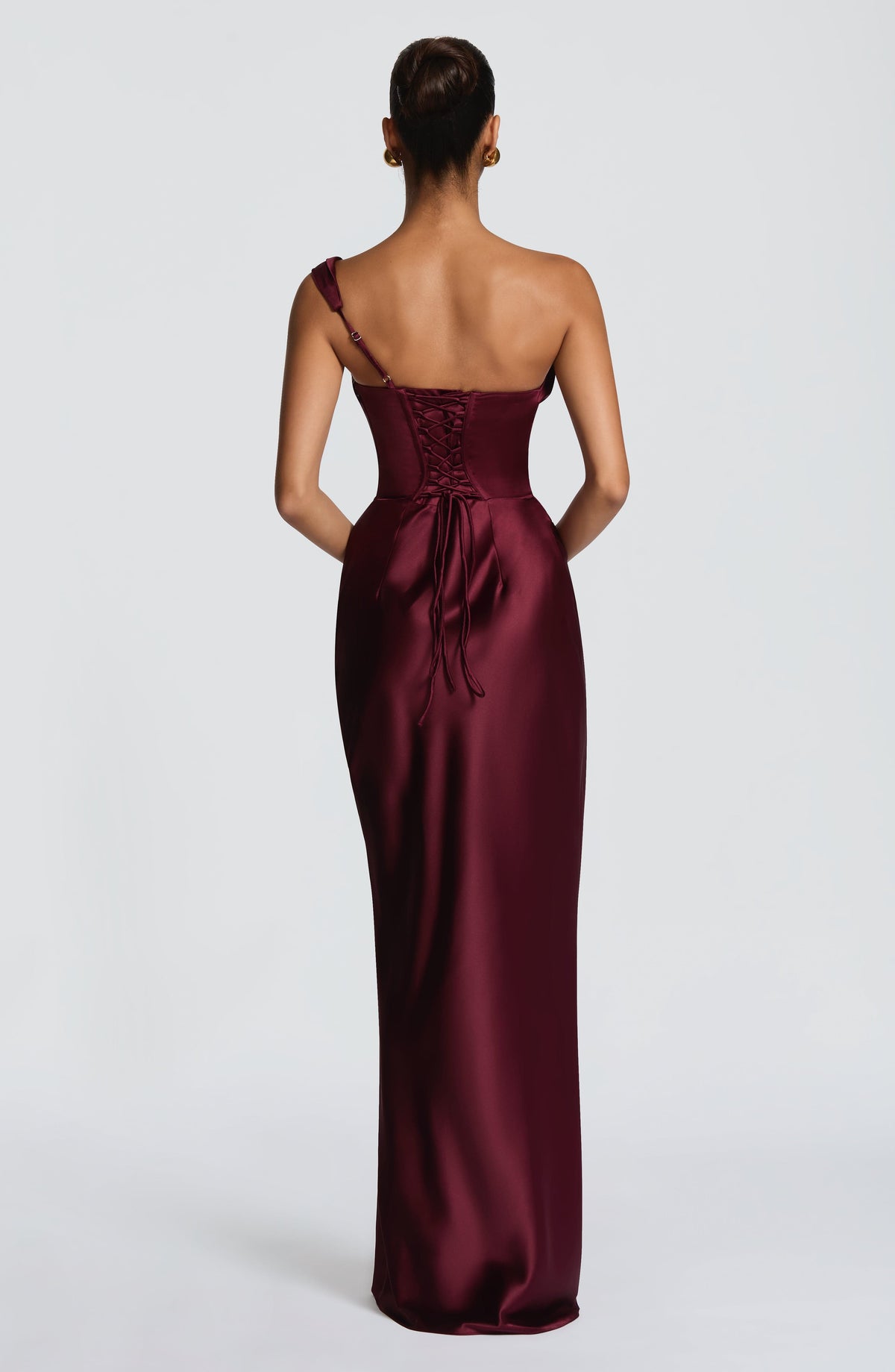 Robe longue satinée à une épaule — Eurydice — Amielle Paris