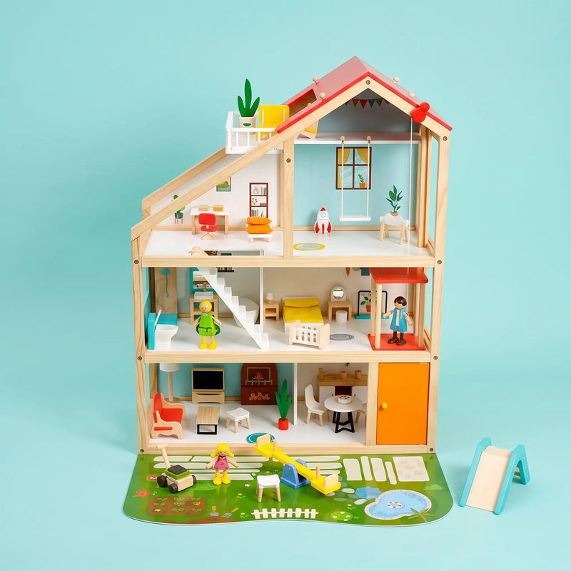 Maison de poupées en bois à toit rouge et jardin — vue 1