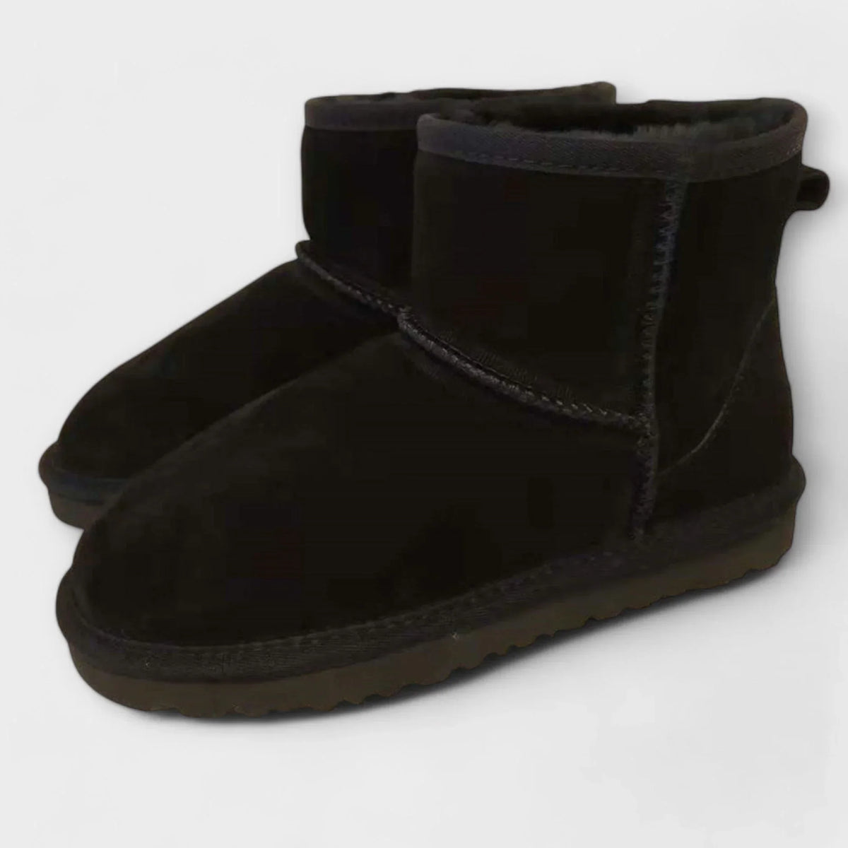 Bottines courtes aspect daim doublées en polaire — Amielle Paris