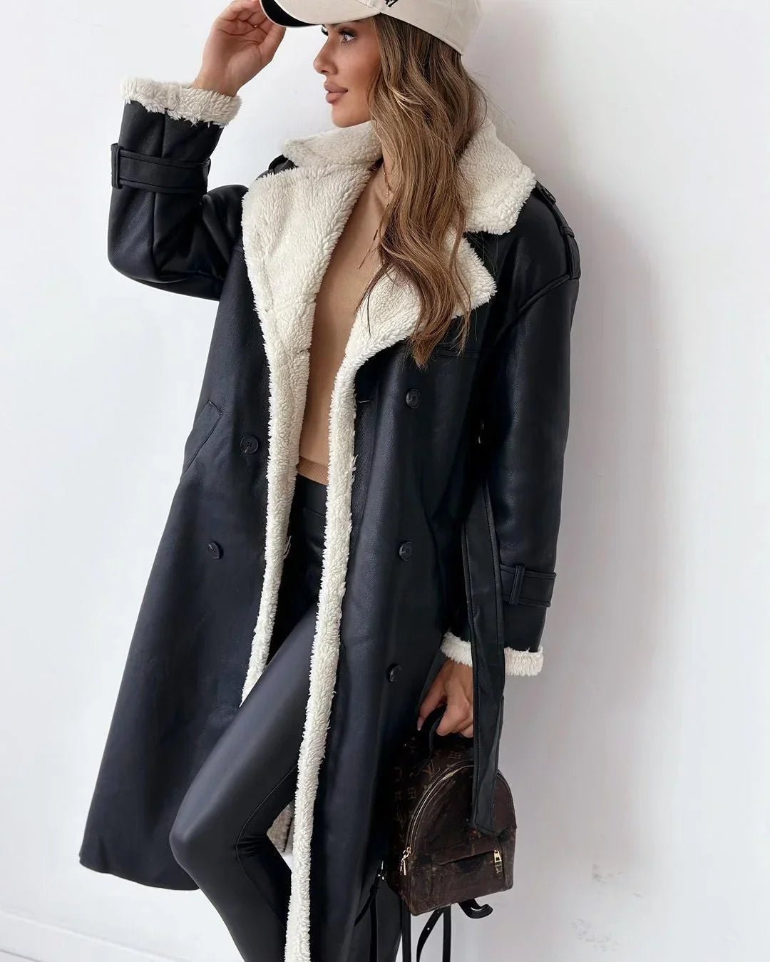 Trench croisé à doublure en fausse fourrure — Amielle Paris