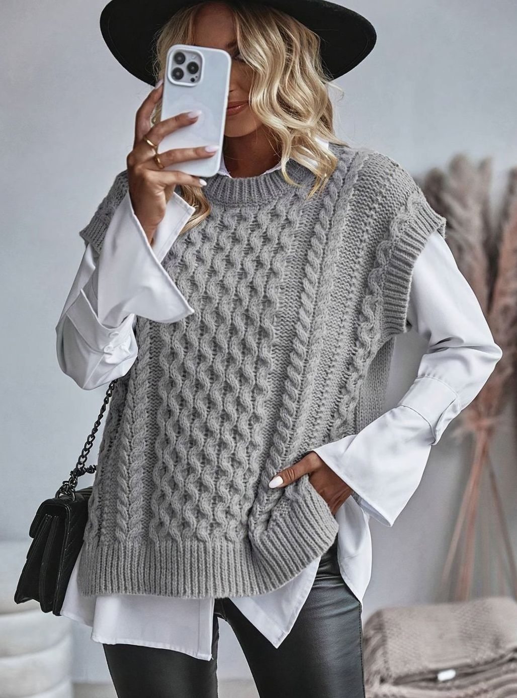 Pull long sans manches torsadé à col rond — Amielle Paris