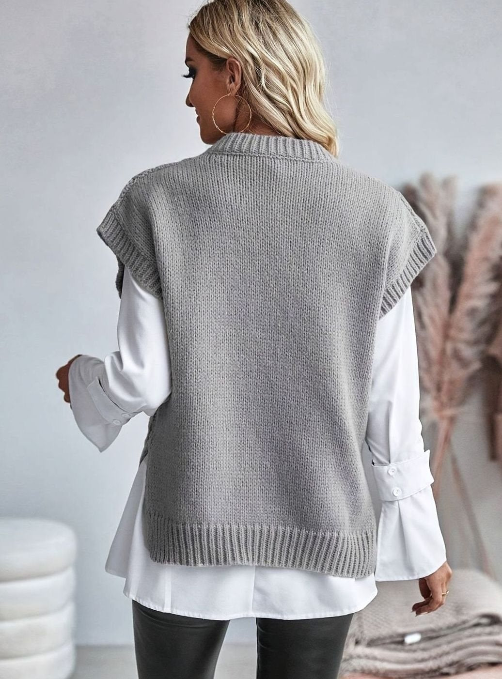 Pull long sans manches torsadé à col rond — Amielle Paris
