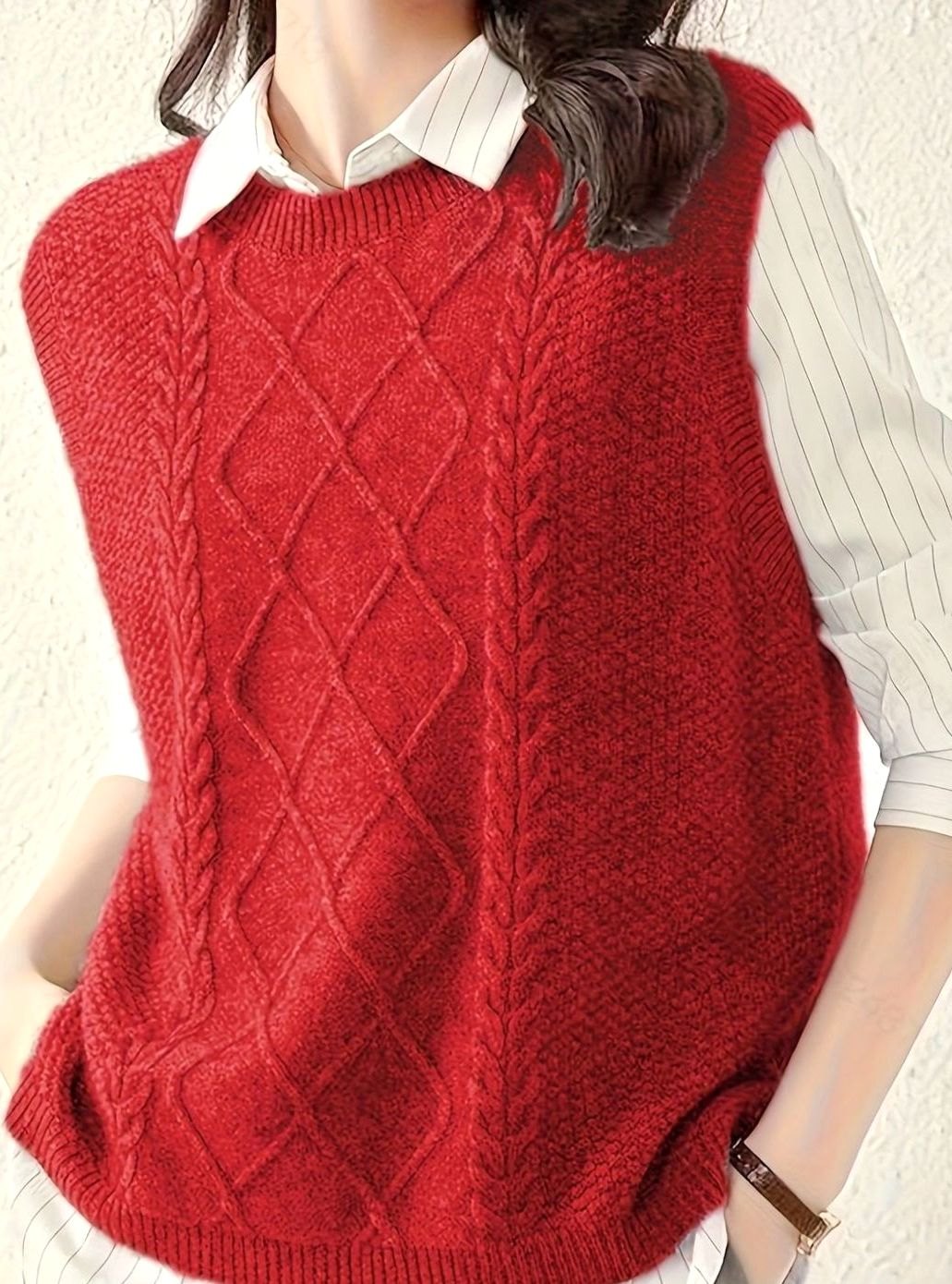 Pull sans manches à torsades et losanges — Amielle Paris