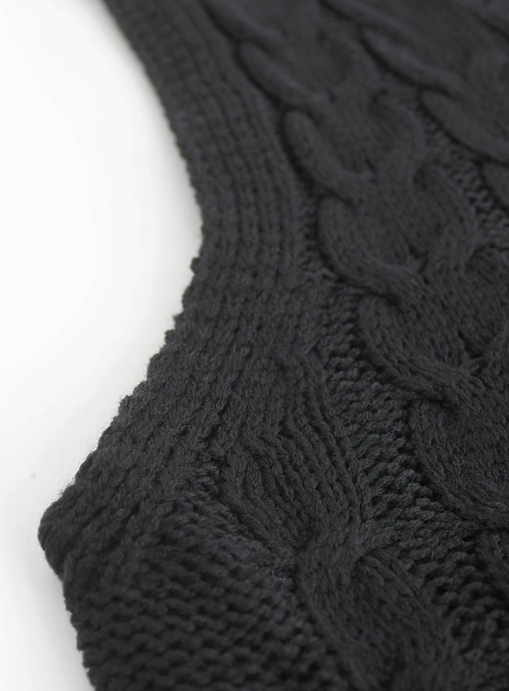 Pull ample sans manches torsadé à col V — Amielle Paris
