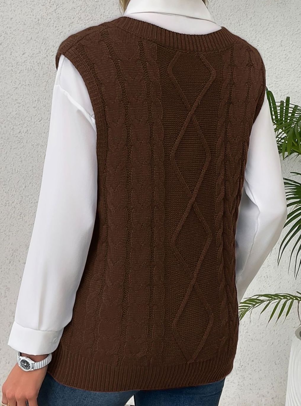 Pull ample sans manches torsadé à col V — Amielle Paris