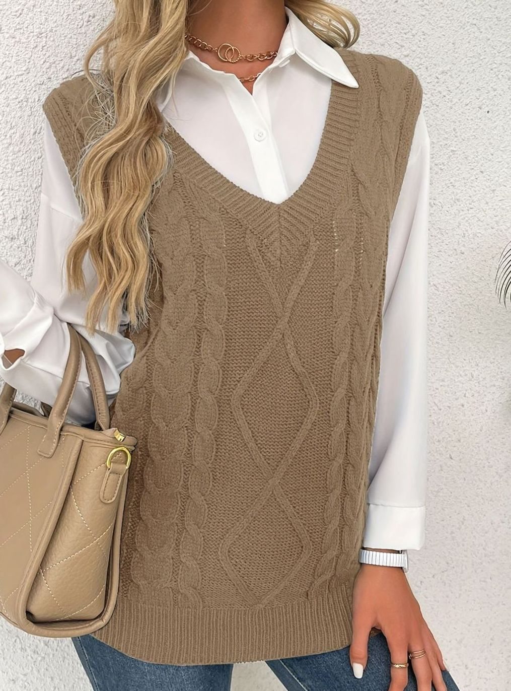 Pull ample sans manches torsadé à col V — Amielle Paris