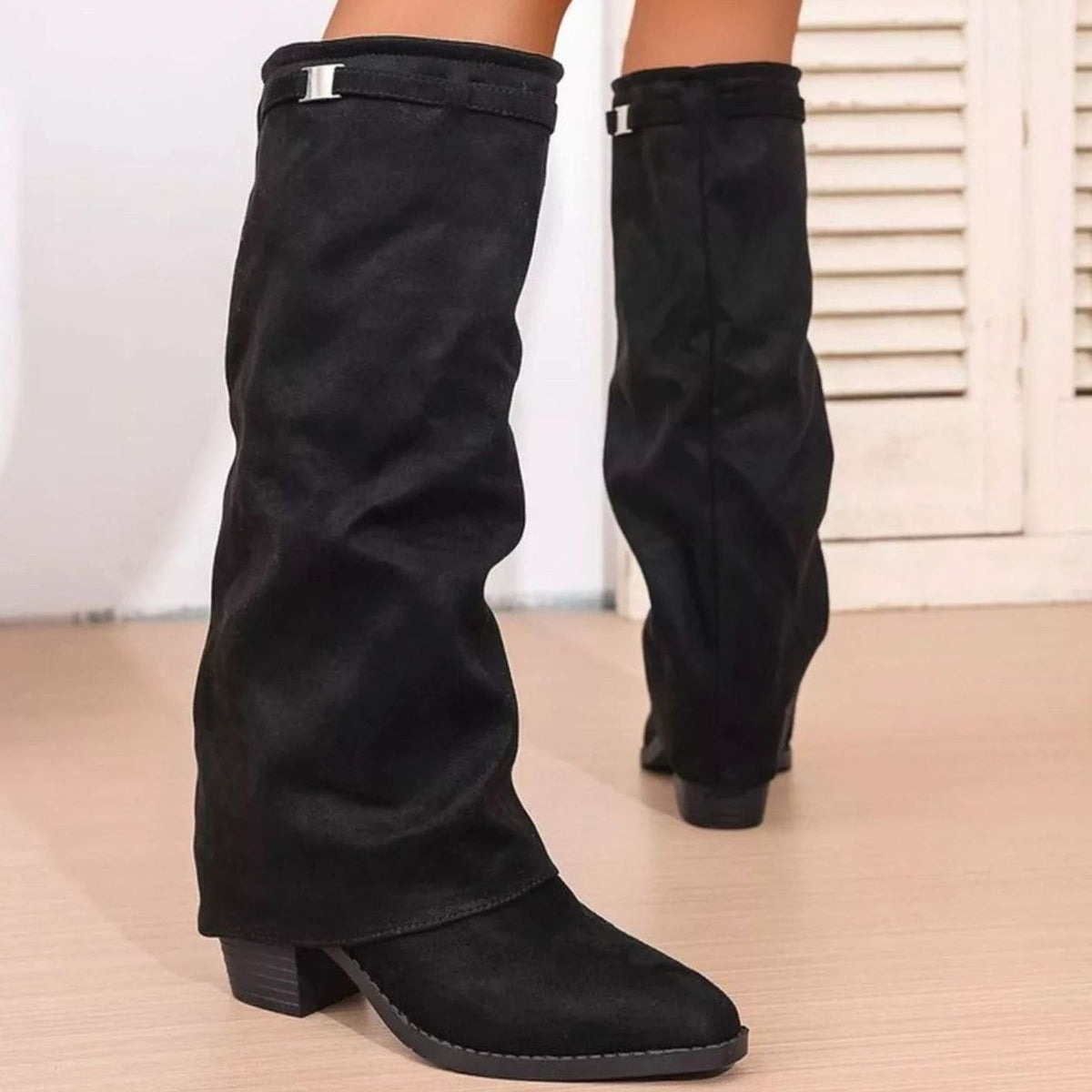 Bottes à tige large et revers replié — Amielle Paris