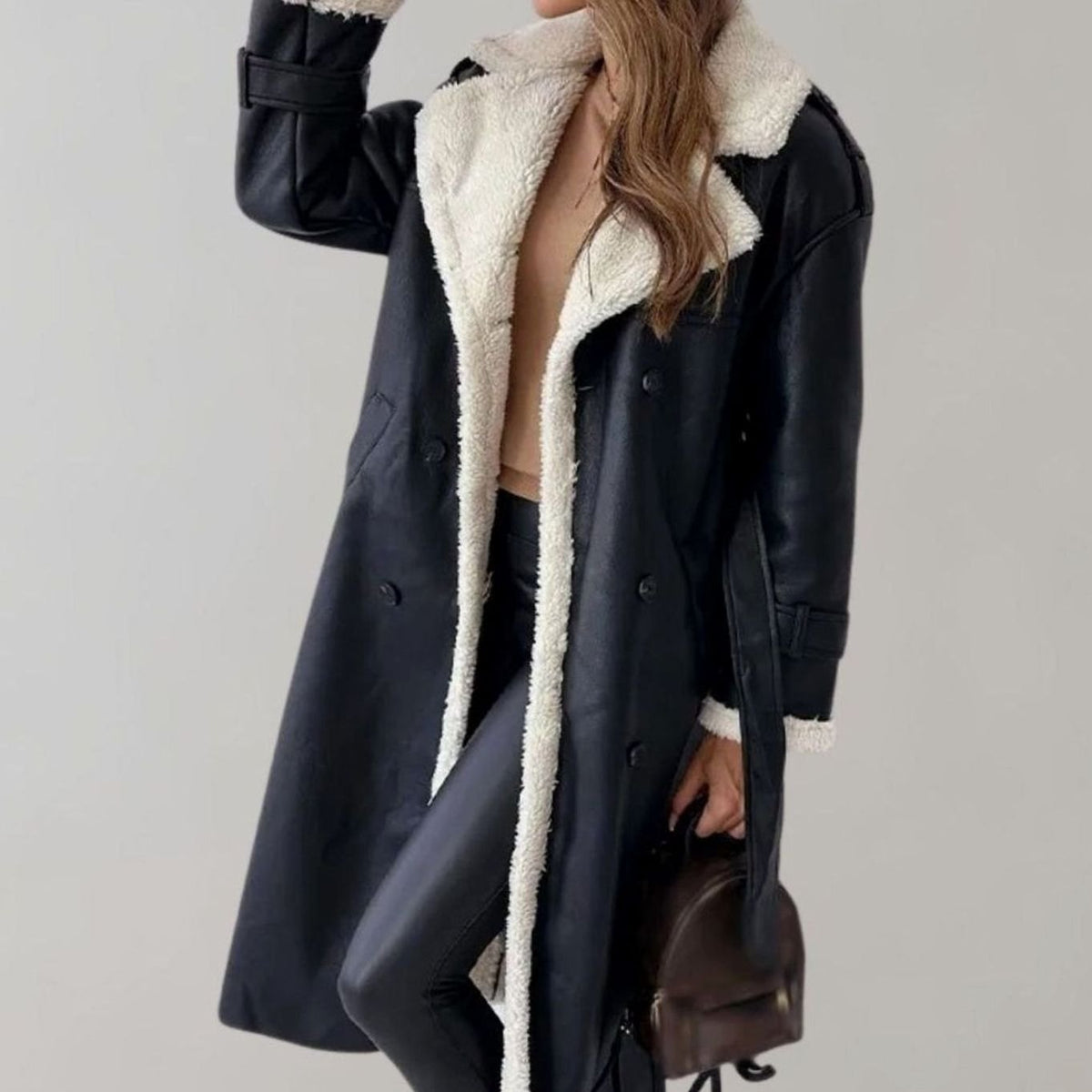 Manteau long aspect cuir doublé effet mouton — Amielle Paris