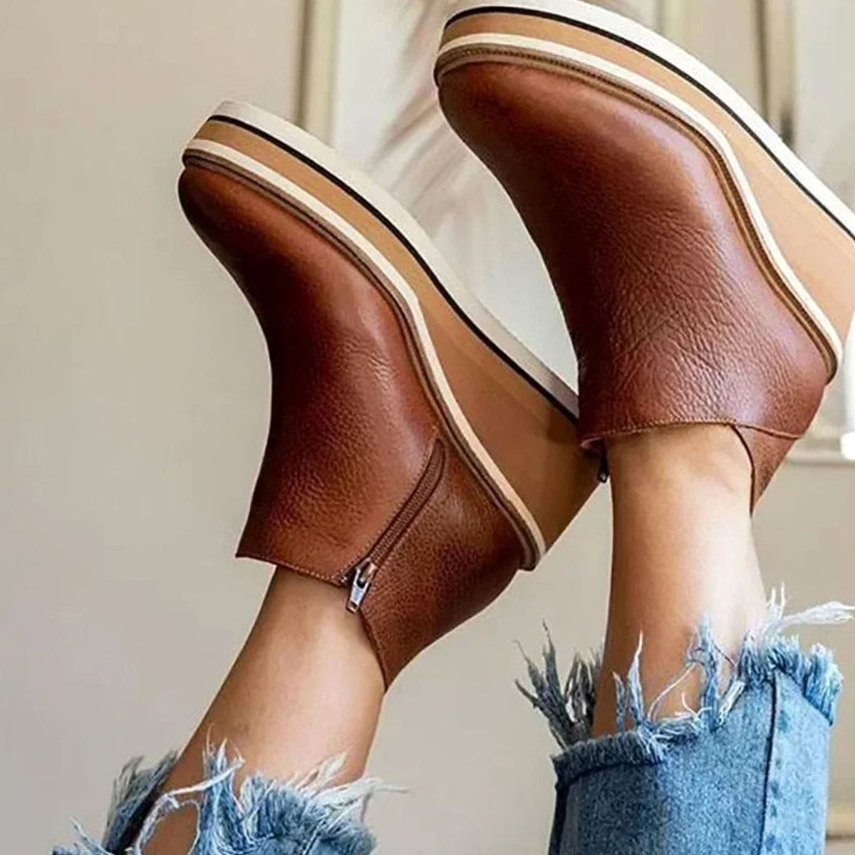 Bottines Chelsea à plateforme compensée — Amielle Paris
